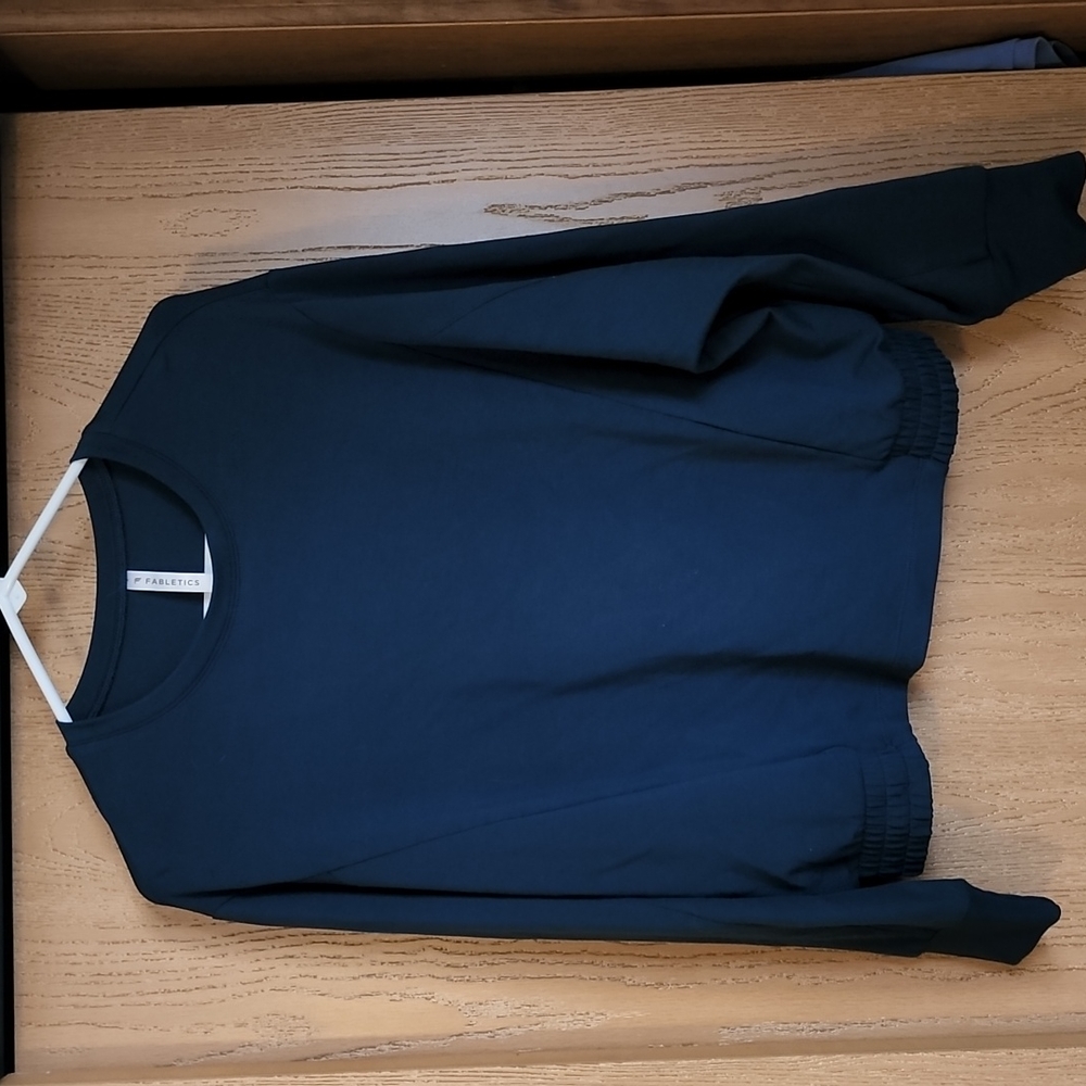 Fabletics sweatshirt. Dark blue size medium